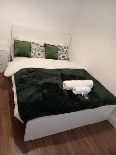 24-3 princess Road West - Leicester - 6