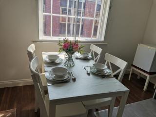 24-3 princess Road West - Leicester - 9