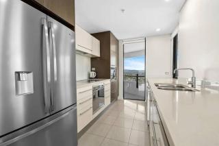 24th floor Luxury, The Wave Broadbeach - Gold Coast - 6
