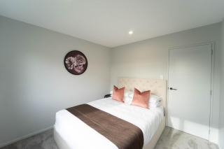 Sunnyhills Viewside Town House - 2