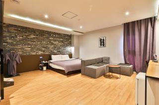 Brown Dot Hotel Jeonggwan - 4