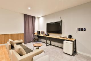 Brown Dot Hotel Jeonggwan - 3