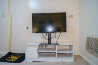 A2J Luxury 2BR BGC Suite Near SM Aura, Market2x - Manila - 3
