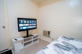 A2J Luxury 2BR BGC Suite Near SM Aura, Market2x - Manila - 7