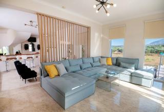 Santo Villa, a riveting group sanctuary! - Kavros - 1