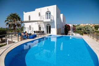 Santo Villa, a riveting group sanctuary! - Kavros - 7