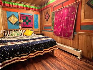 Tavern Hostel仁和客栈 - Shangri-La - 9