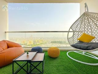 Luxury Stop w/ BoHo Design & Sea View in Marina - Dubai - 0