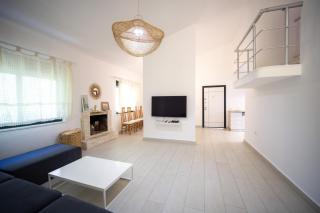 "Blue Bay Villa" at Gjiri Lalzit, Lalzi Bay, Lura 1 - Durrës - 4