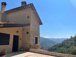 Agriturismo Il Casaletto - Montefranco - 0