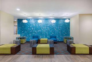 La Quinta by Wyndham Artesia - Artesia - 3