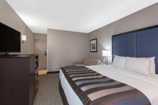 Wingate by Wyndham Charleston Coliseum - Charleston - 1