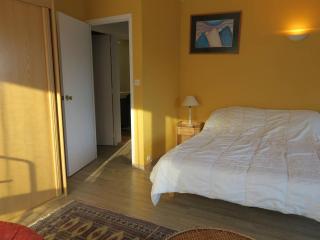 Appartement à Perros-Guirec avec Vue Panoramique, Terrasse et Parking Privé - FR-1-368-271 - Perros-Guirec - 3