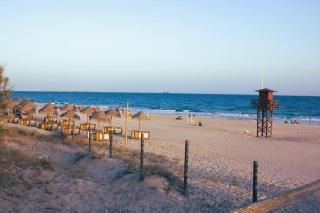 Muy cerca de la playa. Primera línea. - Rota - 2