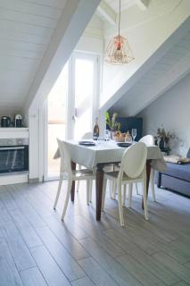 cozy apartment with Mole & hill view - 4