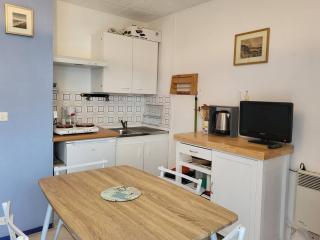 Studio avec Terrasse, Parking Privé et Accès Direct à la Plage - FR-1-465-86 - Merville-Franceville-Plage - 5