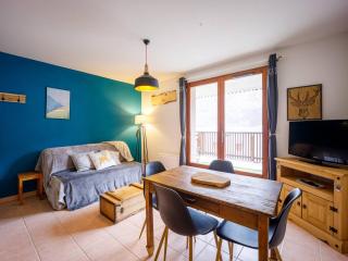 Loudenvielle : Appartement cosy pour 4 pers. avec terrasse et local à vélos - FR-1-695-23 - 9