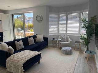 Hathaway Beach House - Southbourne - 2