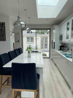 Hathaway Beach House - Southbourne - 1