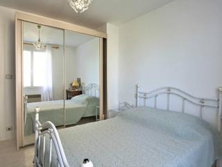 Appartement lumineux pour famille à Royan, quartier calme près du marché, balcon et parking gratuit - FR-1-738-26 - Royan - 5