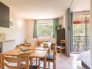 Appartement 2 pièces avec coin nuit, balcon, parking et casier à ski - Proche télécabine et centre - FR-1-330C-16 - Briançon - 2