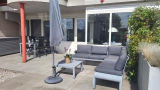 Duinzicht, ruim appartement met terras op de begane grond nabij strand - 1