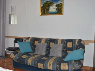 Appartement familial proche plage avec terrasse, parking privé, au Grau-du-Roi - FR-1-250-136 - Le Grau-du-Roi - 0
