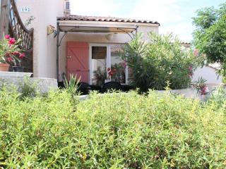 Maison de Vacances avec Piscine et Terrasse, 800m de la Plage - 6 Couchages, Saint Pierre la Mer - FR-1-229D-82 - Fleury - 0