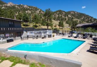 Fawn Valley Inn- 292 apts - 1