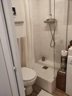 Charmant studio rénové calme triangle d’Or Canal St Martin - 9