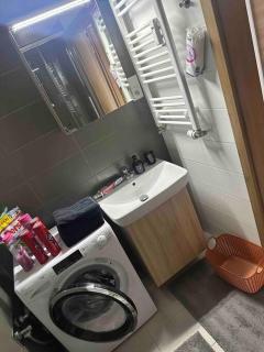 Bratislava Centrum, Ahoj park apartments, 6floor with balcony - Koliba - 0