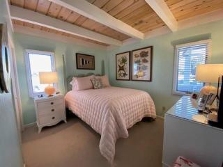 Holden Jeanie - Holden Beach - 1