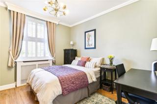 Homely 2 Levels Flat w Private Garden - 1