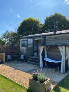 The Rabbit Warren Shepherd Hut - 0