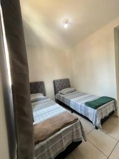 Apto Zona Sul 2 vagas de garagem - Uberlândia - 2