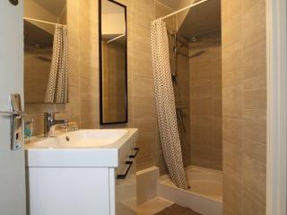 Spacieux T2 rénové proche étang de Thau, climatisé, terrasse, parking, WiFi à 800m des thermes - FR-1-553-207 - Balaruc-les-Bains - 1