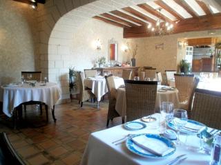 Logis Hôtel Auberge De L'ecole - Pontlevoy - 1