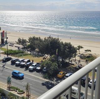 Beachfront Studio - Gold Coast - 7