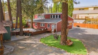 086 - The Village Cottage Oasis - Meredith Lodging - Big Bear Lake - 9