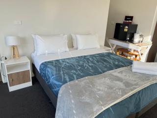 Twin Studio on Andrew Don Drive(Without Kitchen) - 4