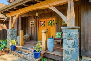 Three-Bedroom House - Stevenson - 9