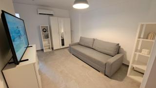 Ris studio dublu universitate, centrul vechi - Bucharest - 0