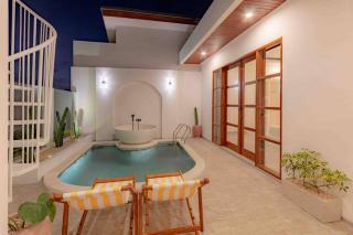 Stylish Tropical Villa Hideaway!!! - 7