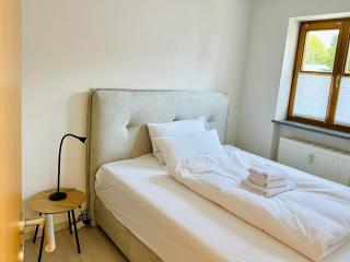 LIKE HOME, cozy apartment, 2 bedrooms, Netflix, 55" TV, balcony, parking, self-check-in - Penzberg - 1