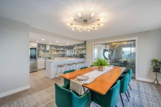 Oceanfront Family Retreat - Oak Harbor - 6
