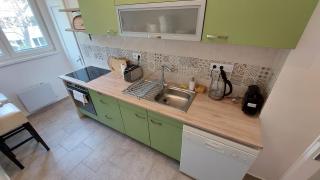 Comfy and stylish jewelry box - 1