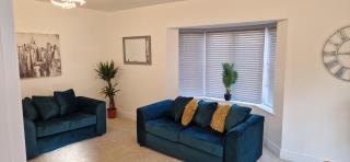 Brand new Entire 4-Bed House in Peterborough - Peterborough - 9
