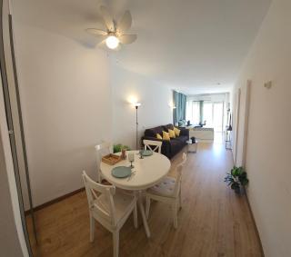 Central Tranquility City Center Apartment BY NAMASTE ELITE - 9