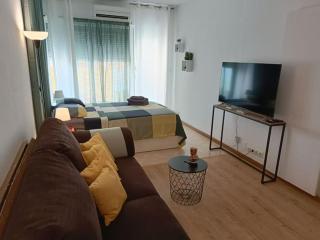 Central Tranquility City Center Apartment BY NAMASTE ELITE - Torremolinos - 1