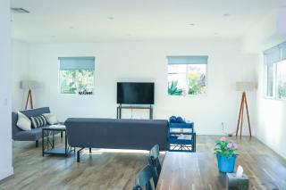 4BR/4BR modern house at Mid-city - 3